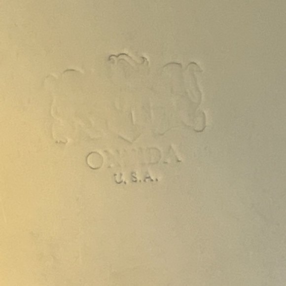 Vintage Set of Oneida Silver Plated 9.5" Oval Serving Tray Platter and Spoon USA - Picture 6 of 11